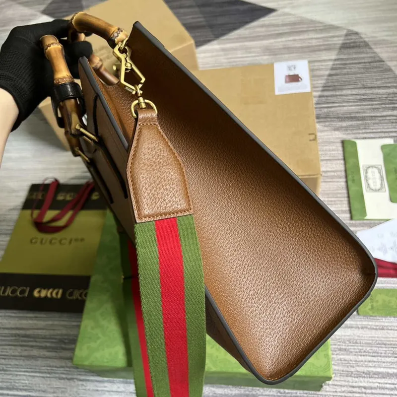 Gucci 678842 Diana střední taška hnědá