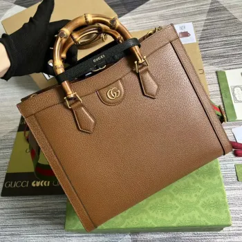 Gucci 678842 Diana střední taška hnědá