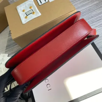 Gucci Horsebit 1955 ramenní taška 602204 Červená kůže