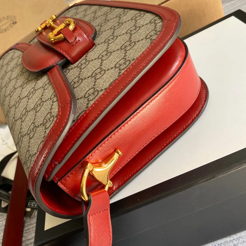 Gucci Horsebit 1955 ramenní taška 602204 béžová s červenou kůží