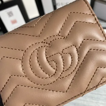 Gucci 466492 GG Marmont pouzdro na karty v světle růžové barvě