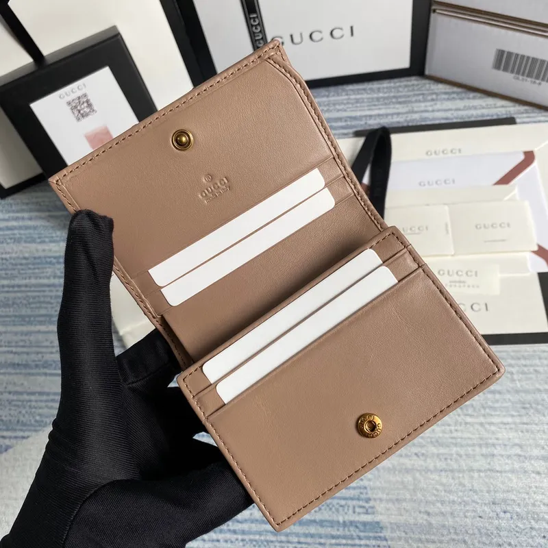 Gucci 466492 GG Marmont pouzdro na karty v světle růžové barvě