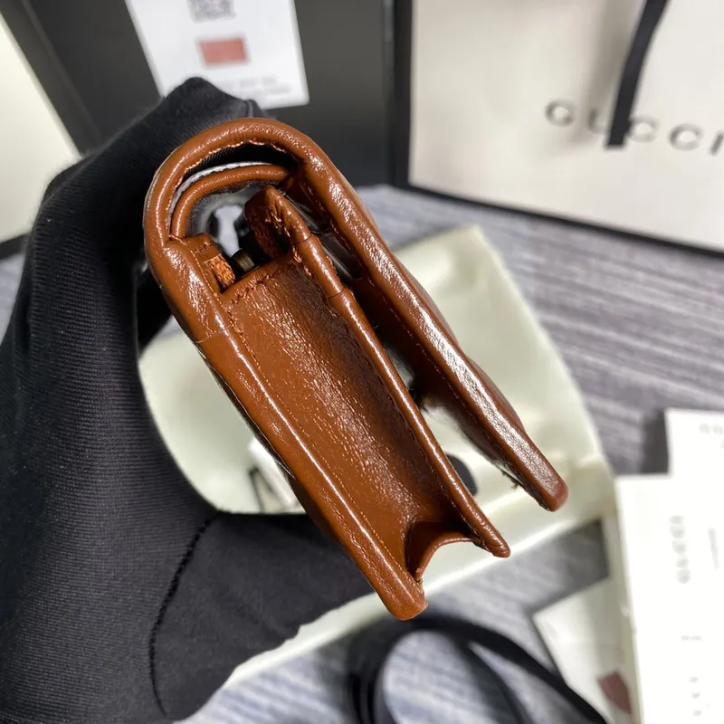 Gucci 466492 GG Marmont pouzdro na karty v hnědé barvě