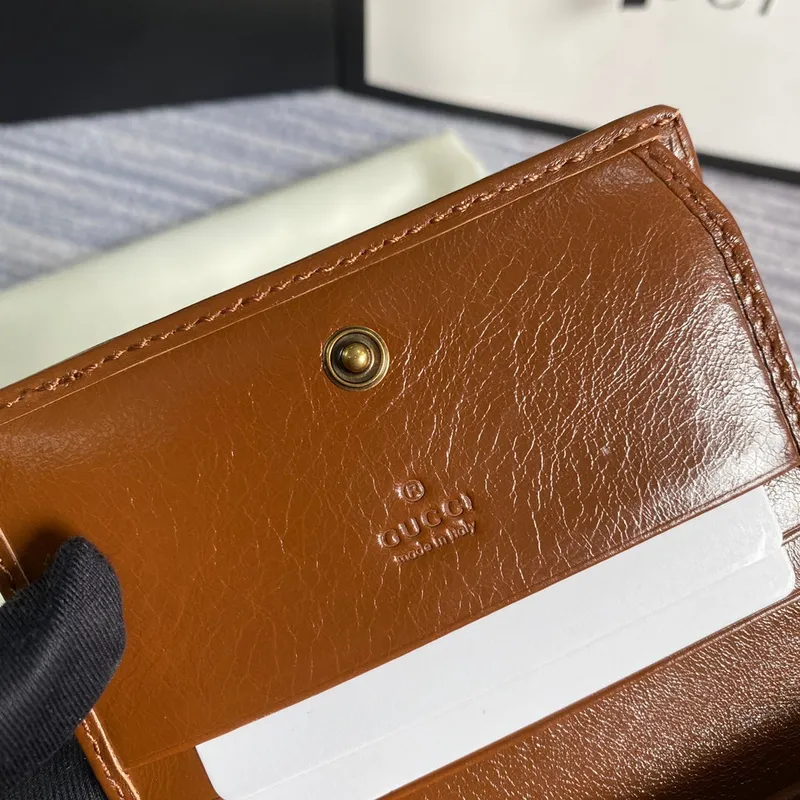 Gucci 466492 GG Marmont pouzdro na karty v hnědé barvě