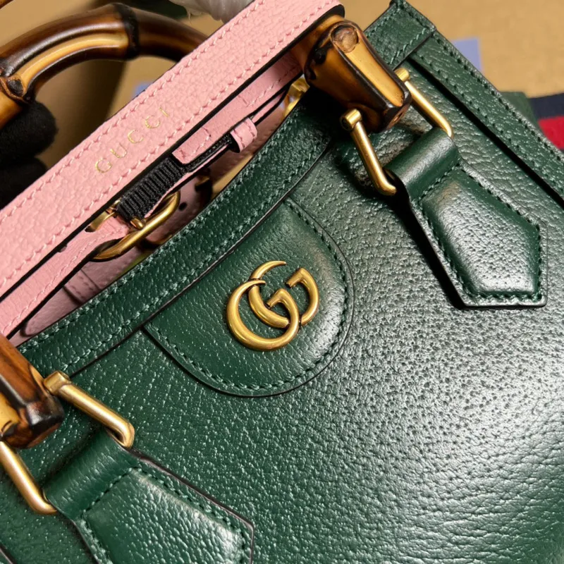 Gucci 702732 Diana Mini Tote Bag Zelená kůže