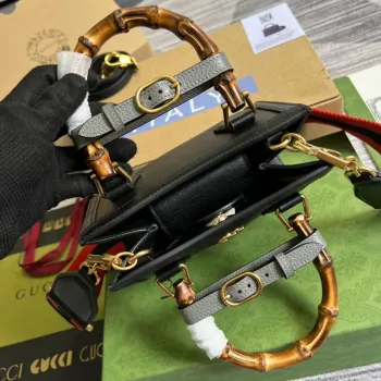 Gucci 702732 Gucci Diana Mini Tote Bag černá kůže