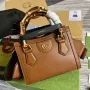 Gucci 702732 Gucci Diana Mini Tote Bag Hnědá kůže