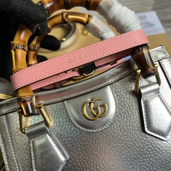 Gucci 702732 Gucci Diana Mini Tote Bag Stříbrná