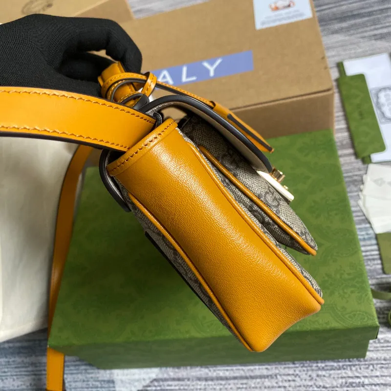 Gucci 658487 Mini Taška s Zámkem Béžová