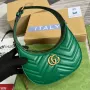 Gucci 699514 GG Marmont mini taška ve tvaru půlměsíce Zelená