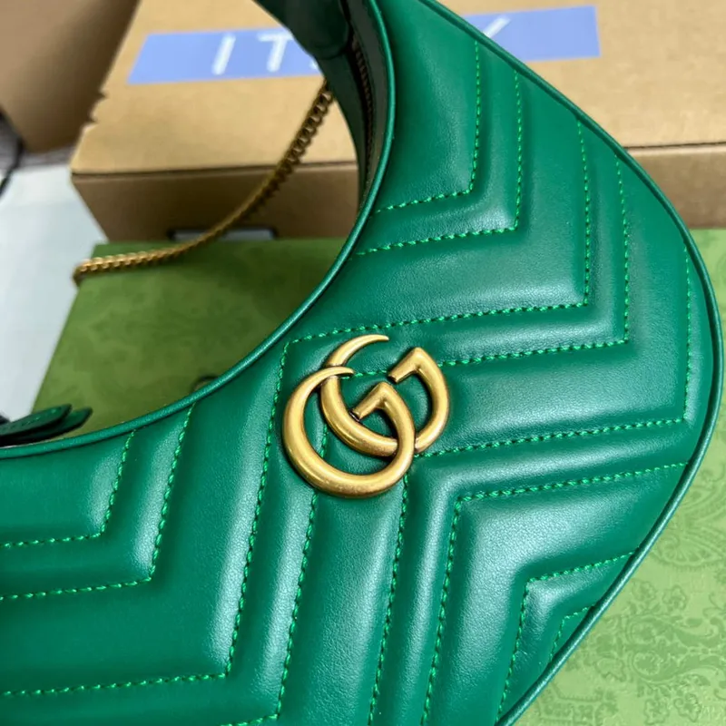Gucci 699514 GG Marmont mini taška ve tvaru půlměsíce Zelená