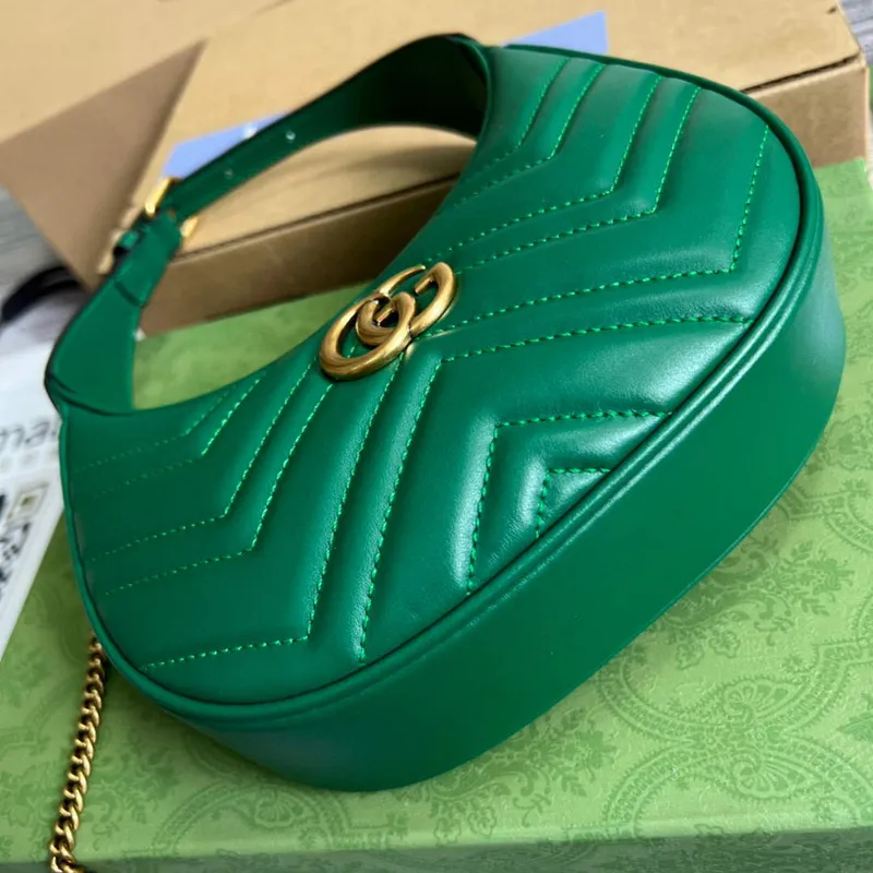 Gucci 699514 GG Marmont mini taška ve tvaru půlměsíce Zelená