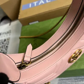 Gucci 699514 GG Marmont mini taška ve tvaru půlměsíce Růžová