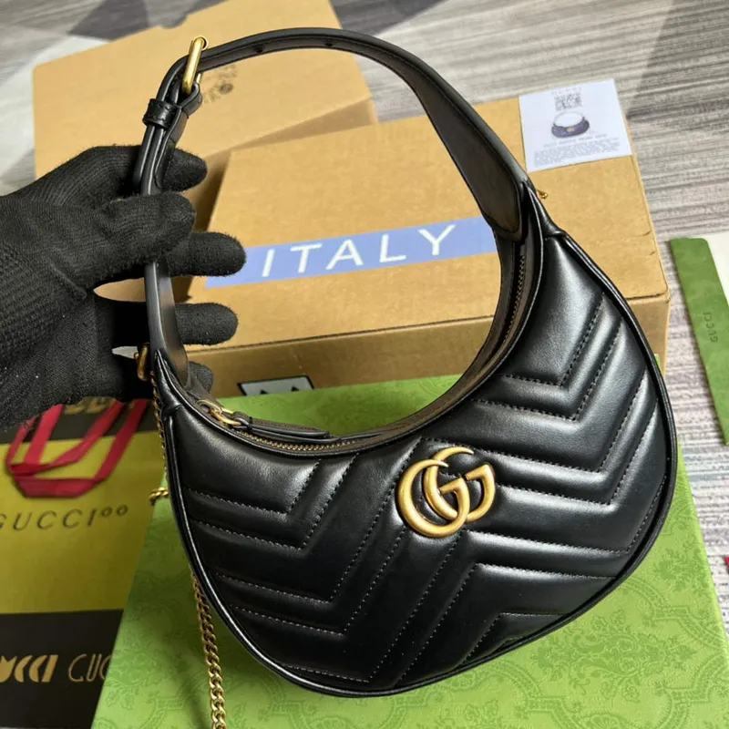 Gucci 699514 GG Marmont mini taška ve tvaru půlměsíce černá