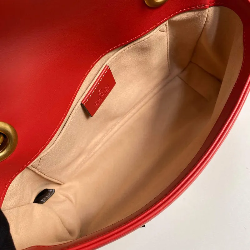 Gucci 446744 GG Marmont Matelassé Mini Taška Červená