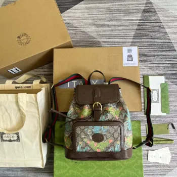 Batoh Gucci 674147 s propleteným G hnědý