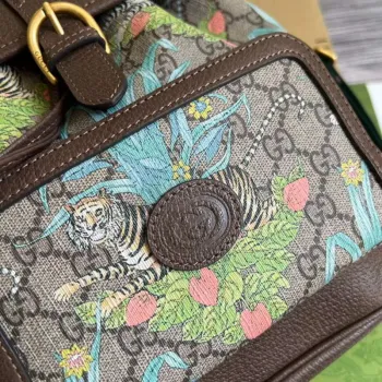 Batoh Gucci 674147 s propleteným G hnědý