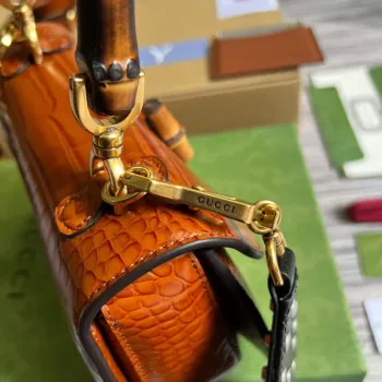 Gucci 675797 Gucci Bamboo 1947 malá kabelka s horním držadlem Hnědá