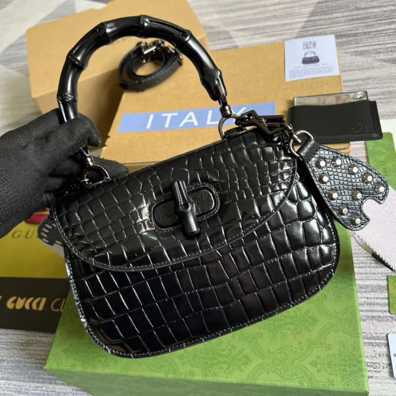Gucci 675797 Gucci Bamboo 1947 malá taška s horním uchem Černá