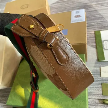 Gucci 675891 Messenger taška s jumbo GG Hnědá