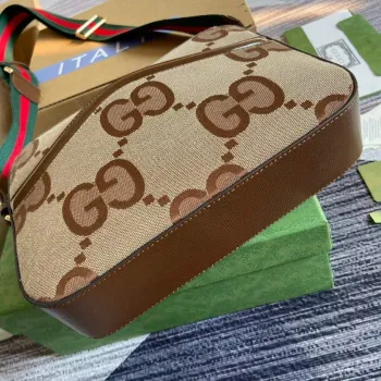 Gucci 675891 Messenger taška s jumbo GG Hnědá