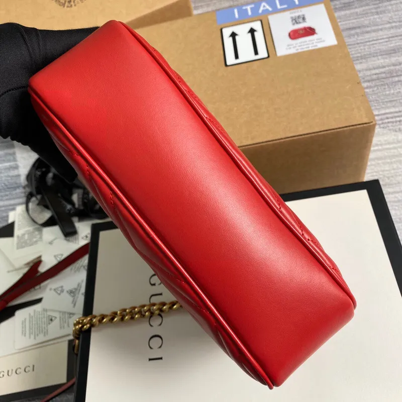 Gucci 447632 GG Marmont Malá Matelassé Kabelka přes rameno Červená