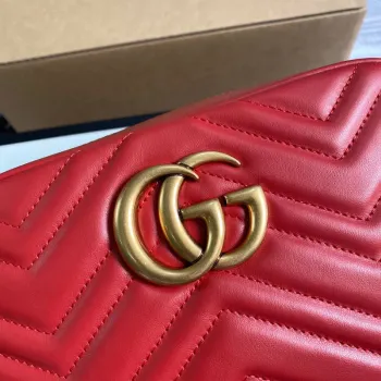 Gucci 447632 GG Marmont Malá Matelassé Kabelka přes rameno Červená