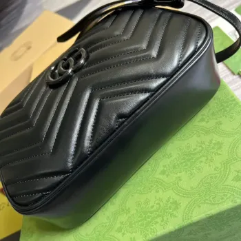 Gucci 447632 GG Marmont Malá Kabela přes Rameno Černá