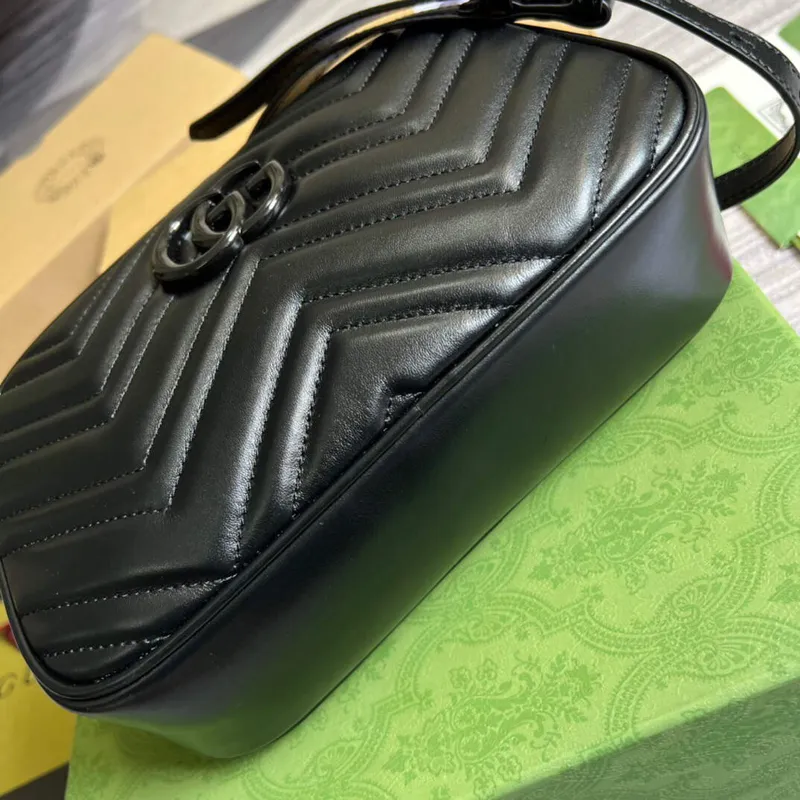 Gucci 447632 GG Marmont Malá Kabela přes Rameno Černá