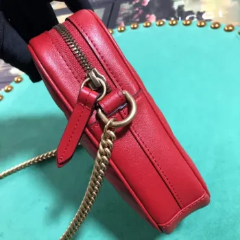 Gucci 598597 GG Marmont mini taška červená