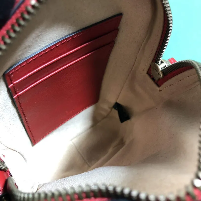 Gucci 598597 GG Marmont mini taška červená