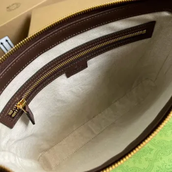 Gucci 699130 Jumbo GG Messenger Bag