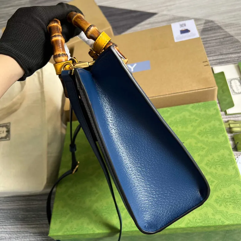 Gucci 702721 Gucci Diana Malá Taška Modrá