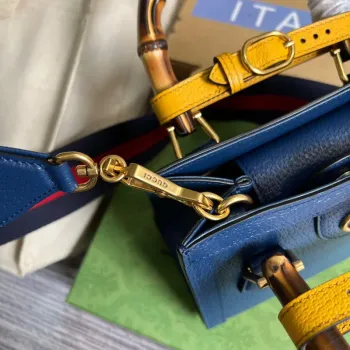 Gucci 702732 Gucci Diana Mini Tote Bag Modrá