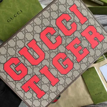 Gucci 688378 Gucci Tiger taška s kapsou Hnědý potisk loga