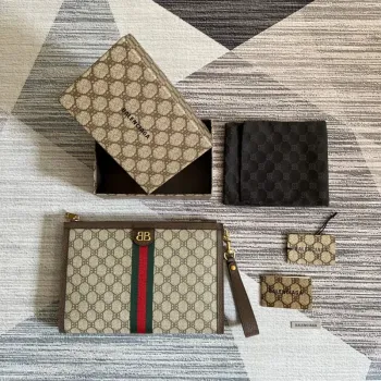 Gucci 688378 Gucci taška Pouch Begie