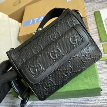 Gucci 674058 GG embosovaná taška přes rameno Černá