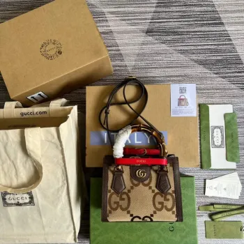 Gucci 655661 Gucci Diana jumbo GG Mini Tote Bag Hnědá