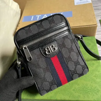 Gucci 680129 Gucci x Balenciaga The Hacker Project Ramenní zipová taška Černá