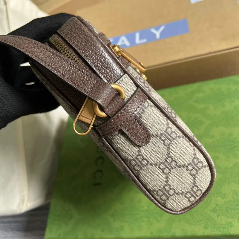 Gucci 680129 Gucci x Balenciaga The Hacker Project Ramenní zipová taška Hnědá