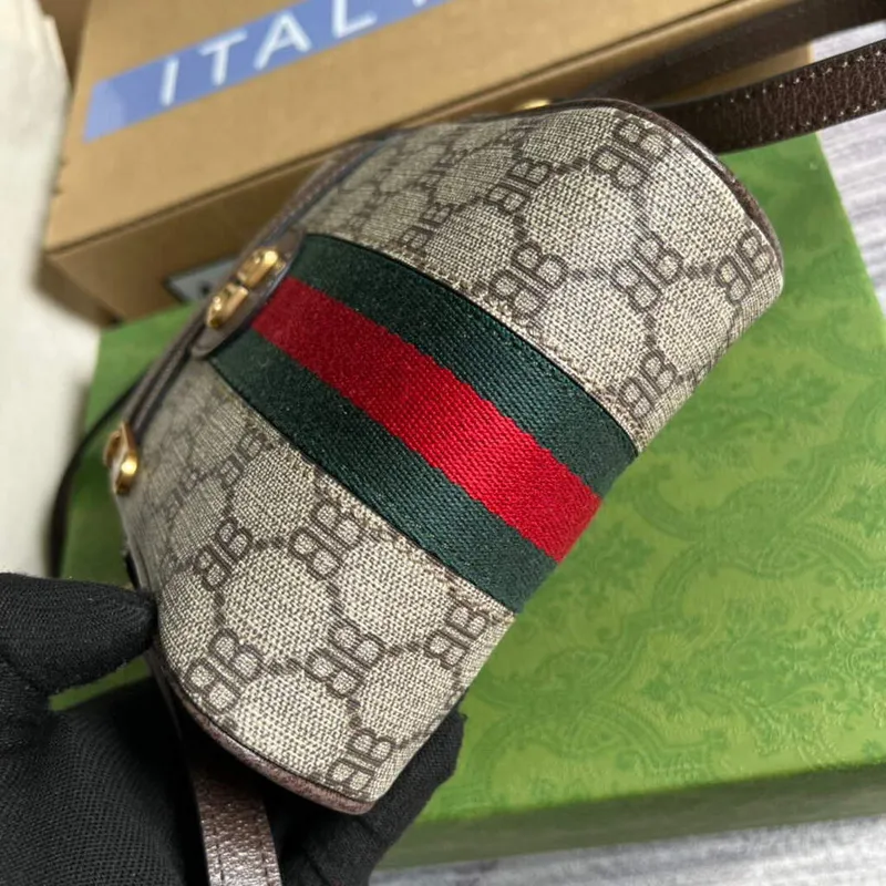 Gucci 680129 Gucci x Balenciaga The Hacker Project Ramenní zipová taška Hnědá