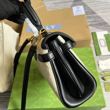 Gucci 675791 Malá taška s držadlem GG Bílá