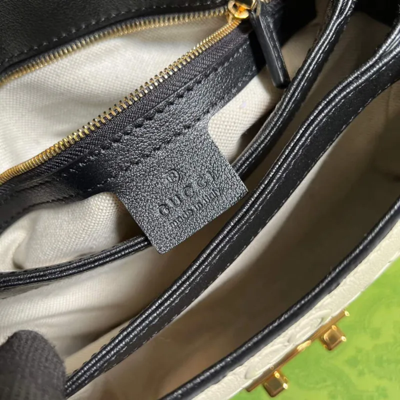 Gucci 675791 Malá taška s držadlem GG Bílá