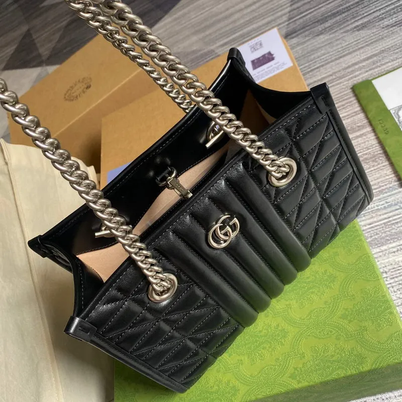 Gucci 681483 GG Marmont malá taška přes rameno černá