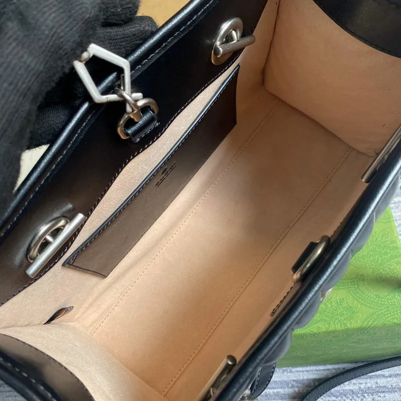 Gucci 681483 GG Marmont malá taška přes rameno černá