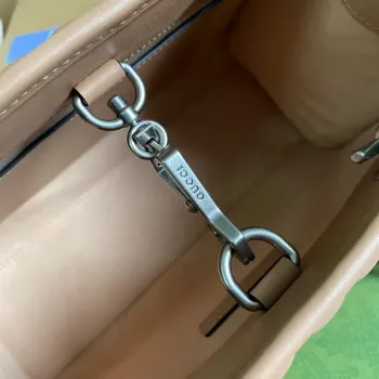 Gucci 681483 GG Marmont malá taška přes rameno Meruňková