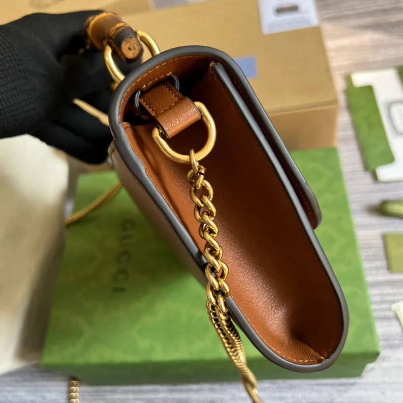 Gucci 675795 GG Velká taška s horním madlem s bambusem hnědá
