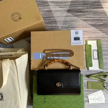 Gucci 675795 GG Velká kabelka s rukojetí a bambusem černá
