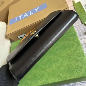 Gucci 675795 GG Velká kabelka s rukojetí a bambusem černá