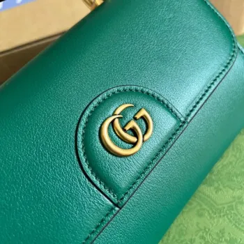 Gucci 675794 GG Malá kabelka s rukojetí a bambusem zelená